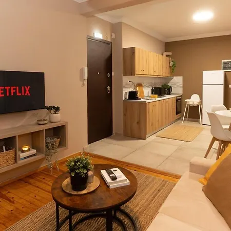 Bright 3br In The Heart Of The Апартамент Солун