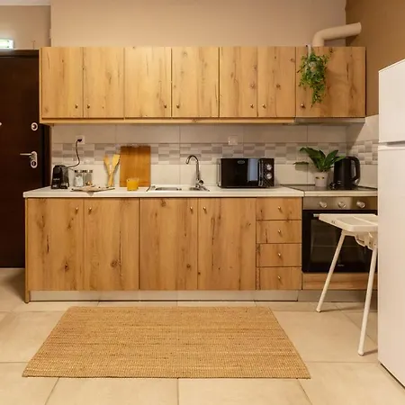 Апартамент Bright 3br In The Heart Of The *