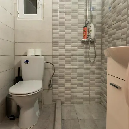 Bright 3br In The Heart Of The Апартамент